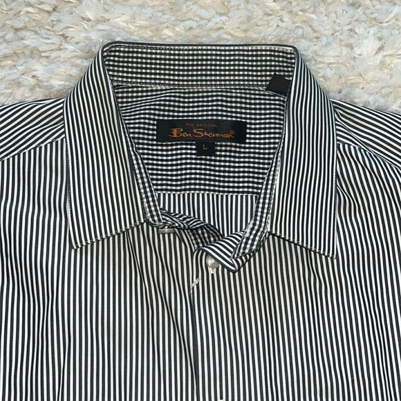Ben Sherman Button Down (pics are difficult because of stripes) - Picture 3 of 10